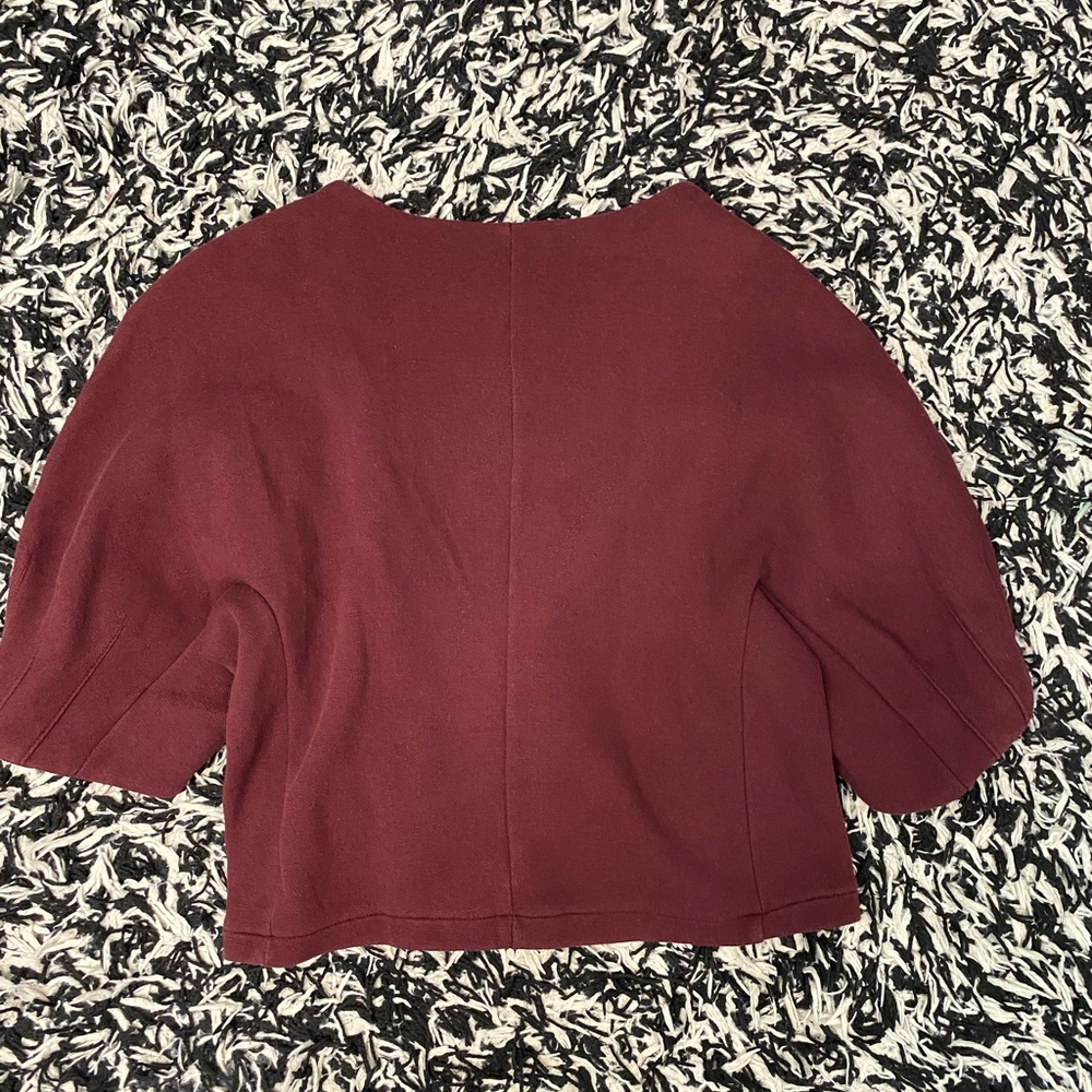 Red top - Picture 2 of 4